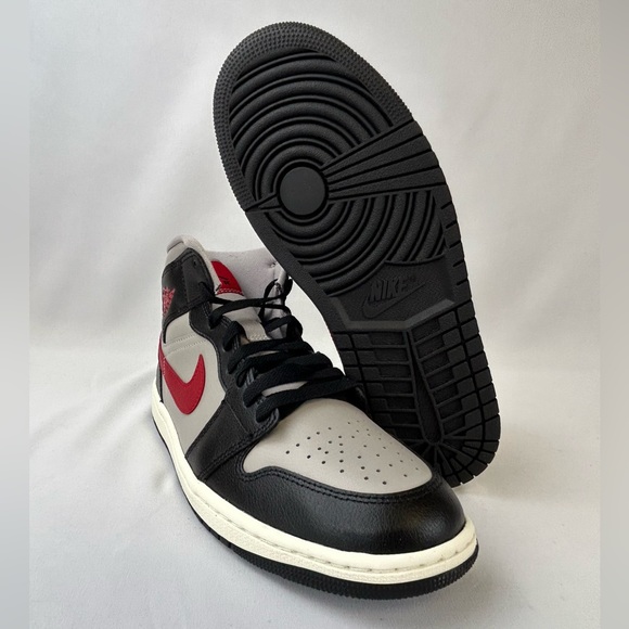 Women’s Nike Air Jordan 1 Mid Black College Grey - Size 9.5W/8M - Brand New - Picture 5 of 8